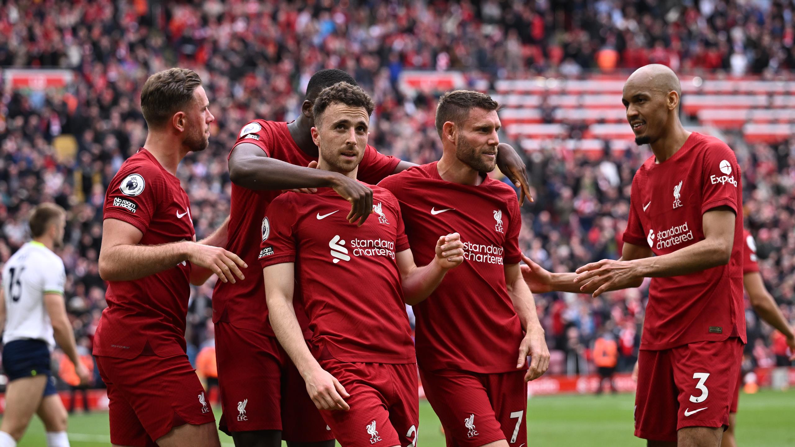 Jota trở thành người đem chiến thắng về cho Liverpool